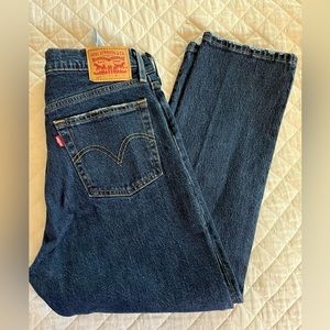 Levi’s 501 cropped jeans.